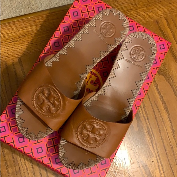 COPY - Tory Burch Patty wedge slide veg nappa - Picture 2 of 8